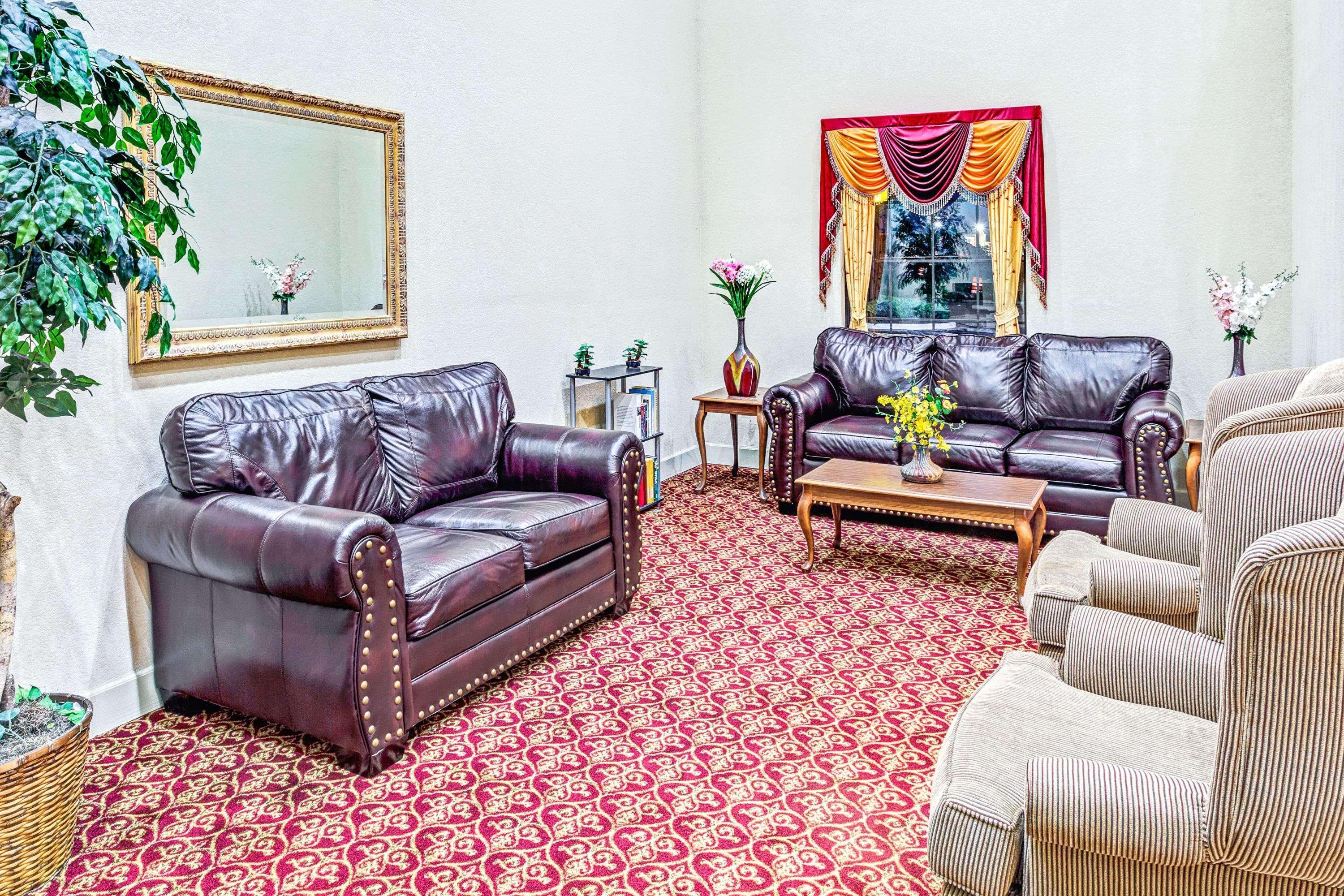 ซูเปอร์ 8 บาย วินด์แฮม ดอว์สันวิลล์ Hotel ภายนอก รูปภาพ