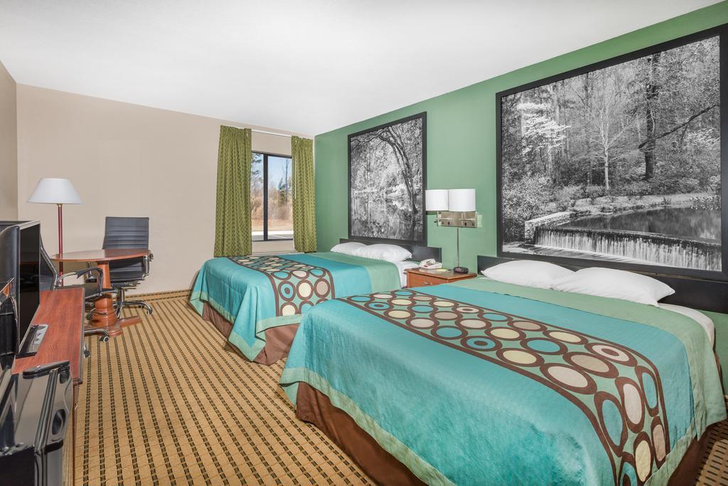 ซูเปอร์ 8 บาย วินด์แฮม ดอว์สันวิลล์ Hotel ภายนอก รูปภาพ