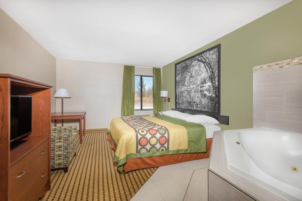 ซูเปอร์ 8 บาย วินด์แฮม ดอว์สันวิลล์ Hotel ภายนอก รูปภาพ